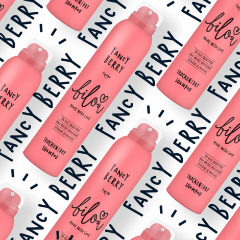Сухий шампунь для волосся з ароматом полуниці з кокосовими вершками BILOU FANCY BERRY DRY SHAMPOO, 200 мл