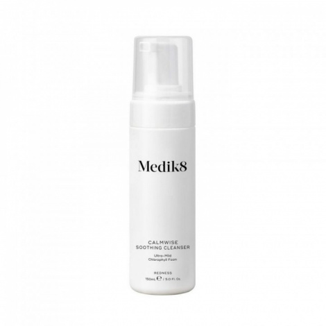 Очищающая пенка для чувствительной кожи Medik8 Calmwise Soothing Cleanser, 150 мл