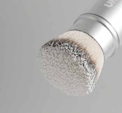 Висувний пензлик-кабукі UNICO KABUKI BRUSH