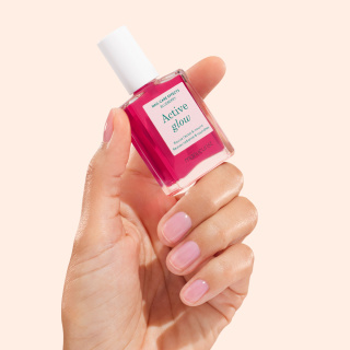 Лак для нігтів з рожевим глянцевим ефектом Manucurist Active™ Glow Blueberry, 15 мл
