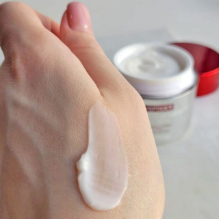 Крем живильний з ліфтинг ефектом Medi-Peel Volume Tension Tox Cream Pro, 50 мл