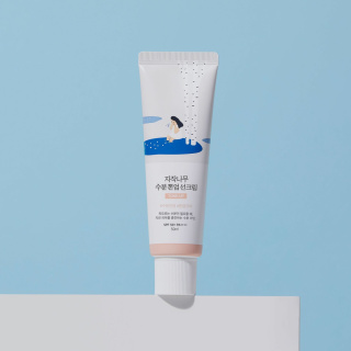 Тонуючий сонцезахисний крем з березовим соком ROUND LAB Birch Juice Moisturizing Tone Up Sunscreen, 50 мл